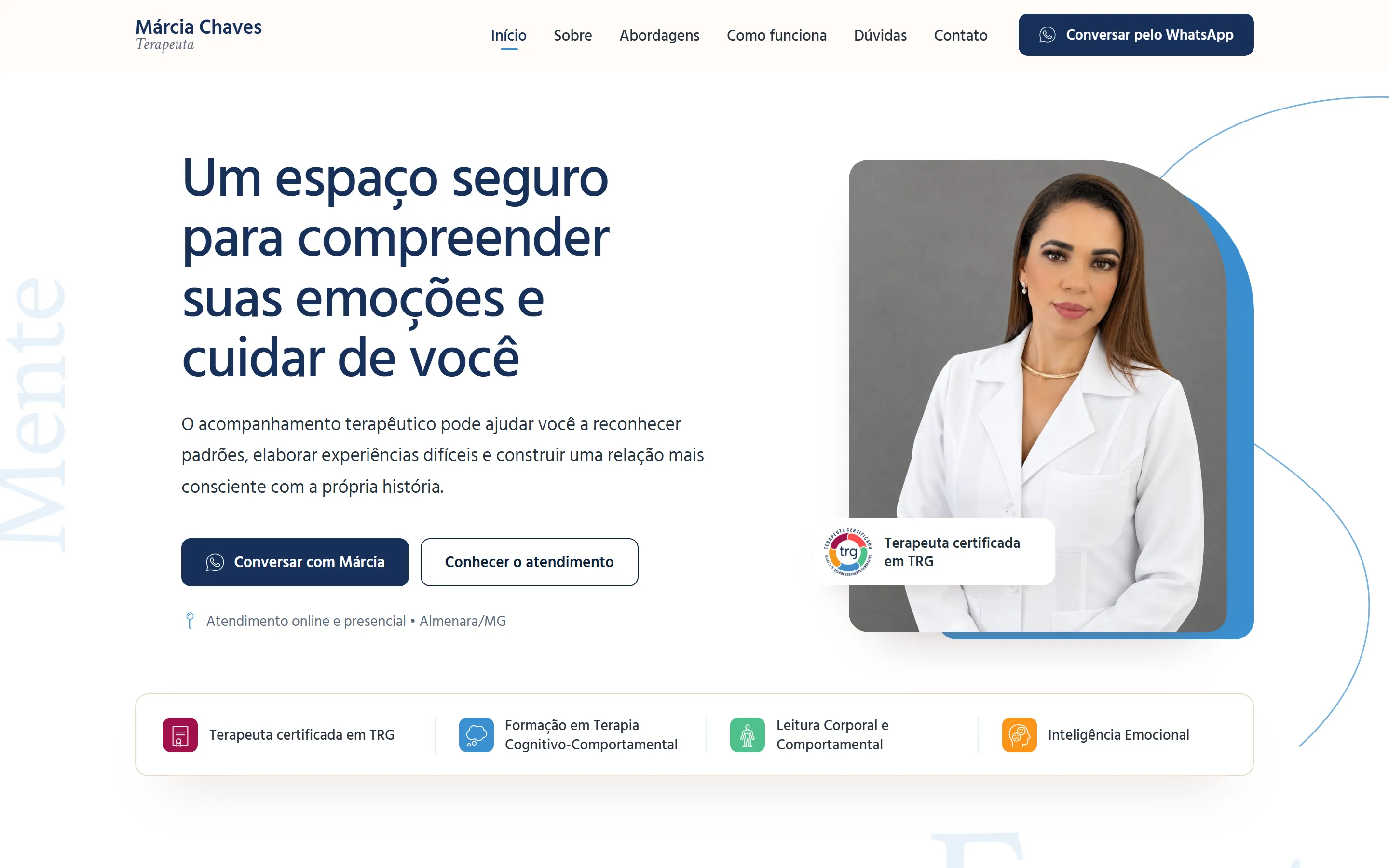 Primeira dobra da landing page no desktop: título Um espaço seguro para compreender suas emoções e cuidar de você, botão Conversar com Márcia, foto da terapeuta com o selo TRG e faixa de credenciais.