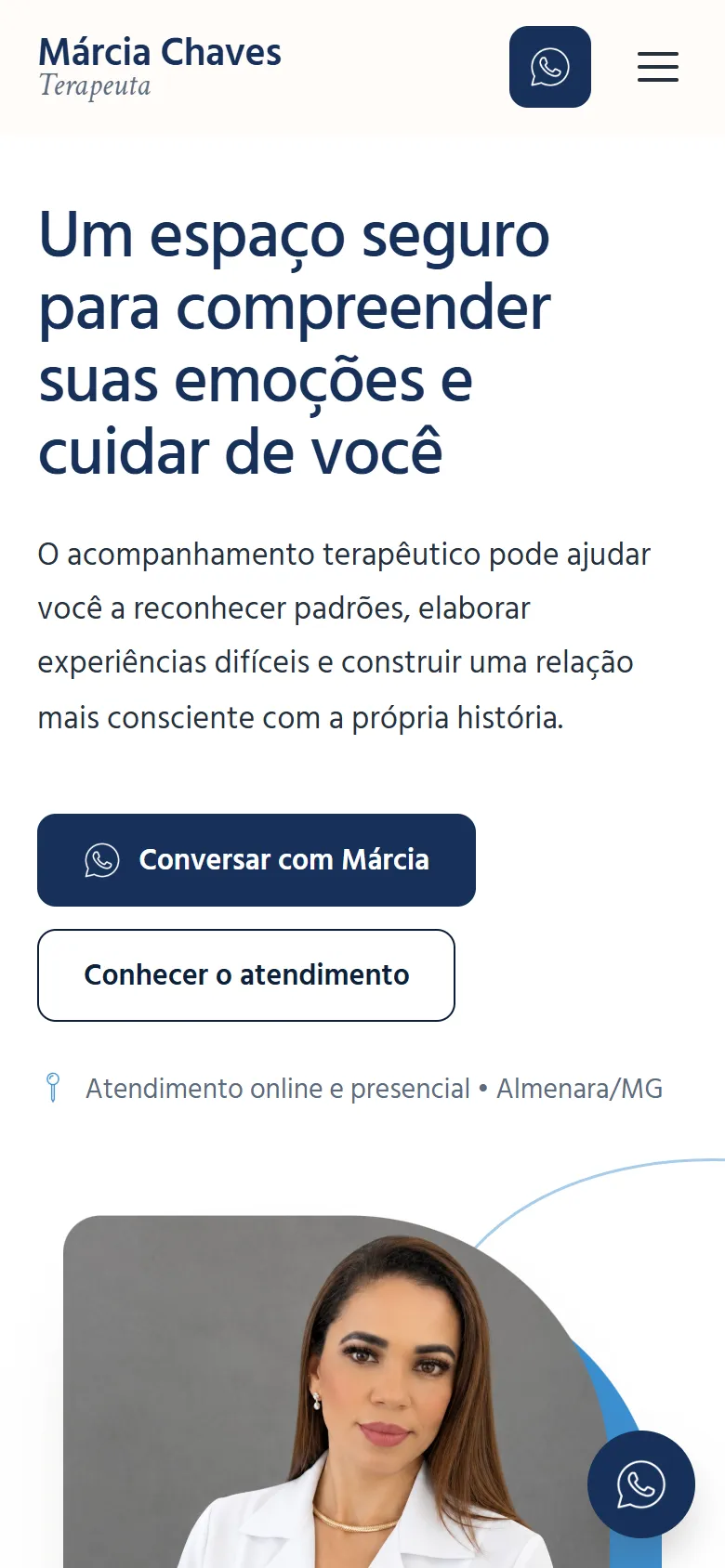 Landing page no celular: título, texto de apoio, botões Conversar com Márcia e Conhecer o atendimento, e atendimento online e presencial em Almenara/MG.